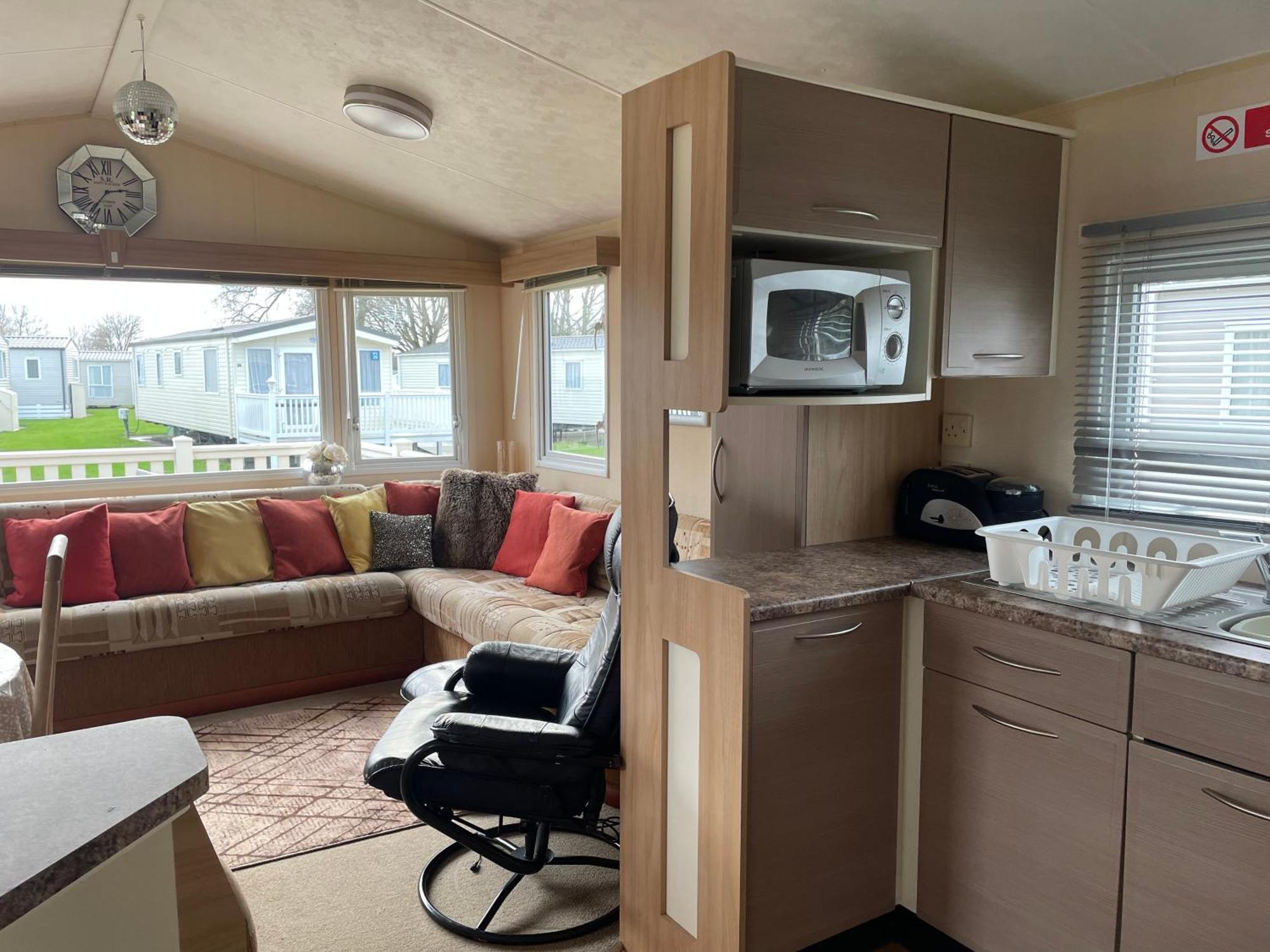 Cosy 3 Bedroom Caravan, 南塞尔尼 外观 照片